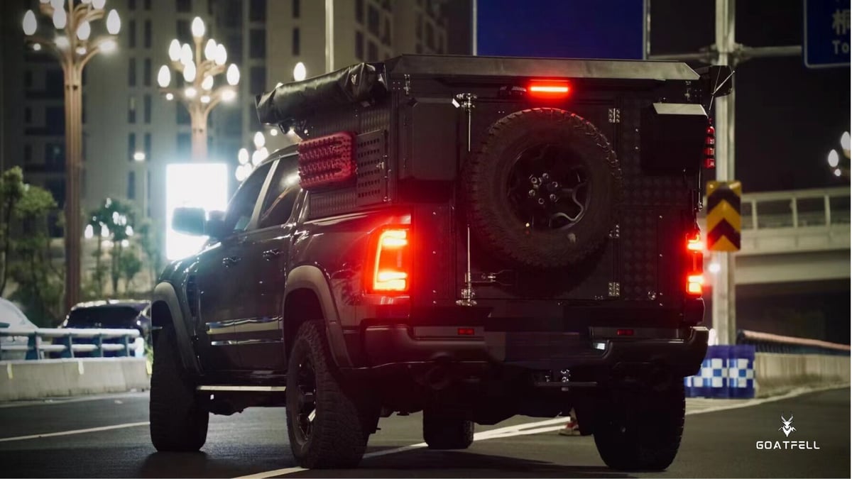 rear view of demountable camper unit on pick up truck